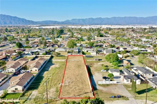 $325,000 | 17562 Court Fontana Ca, Fontana, CA 92336