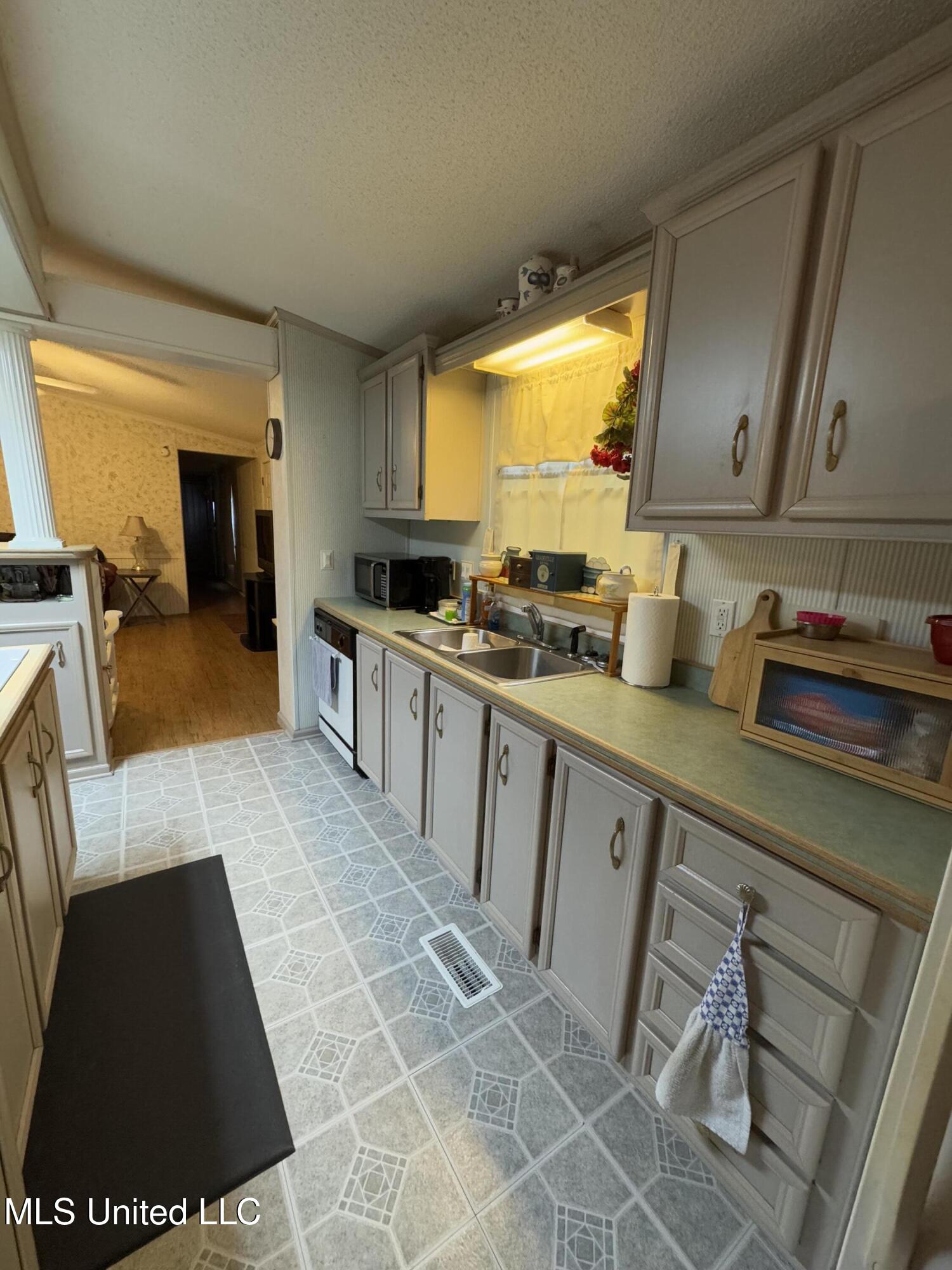 143 Turkey Pine Road Lucedale, MS 39452 - Photo 14 of 24 IMG_5013