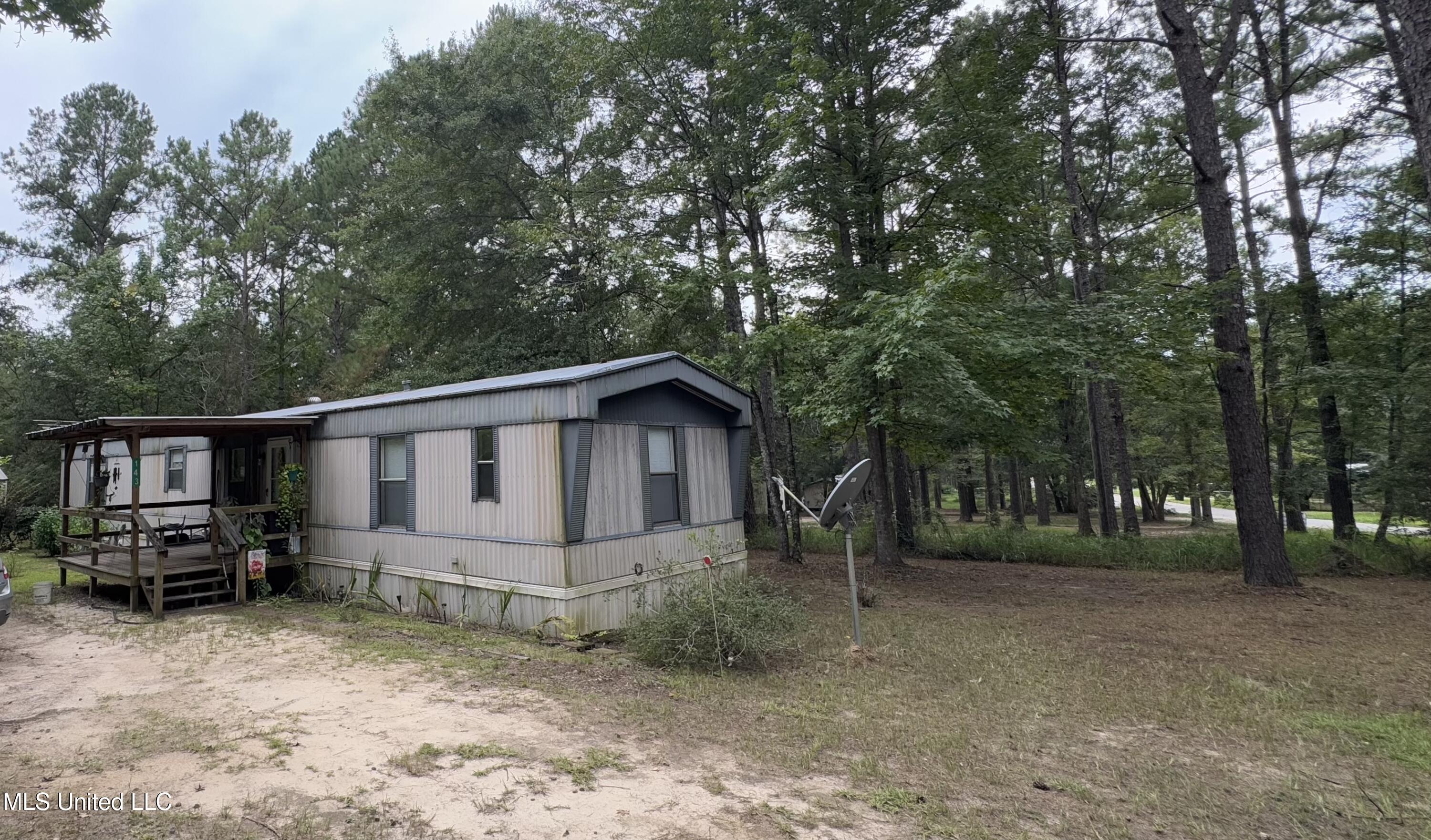 143 Turkey Pine Road Lucedale, MS 39452 - Photo 3 of 24 IMG_4998