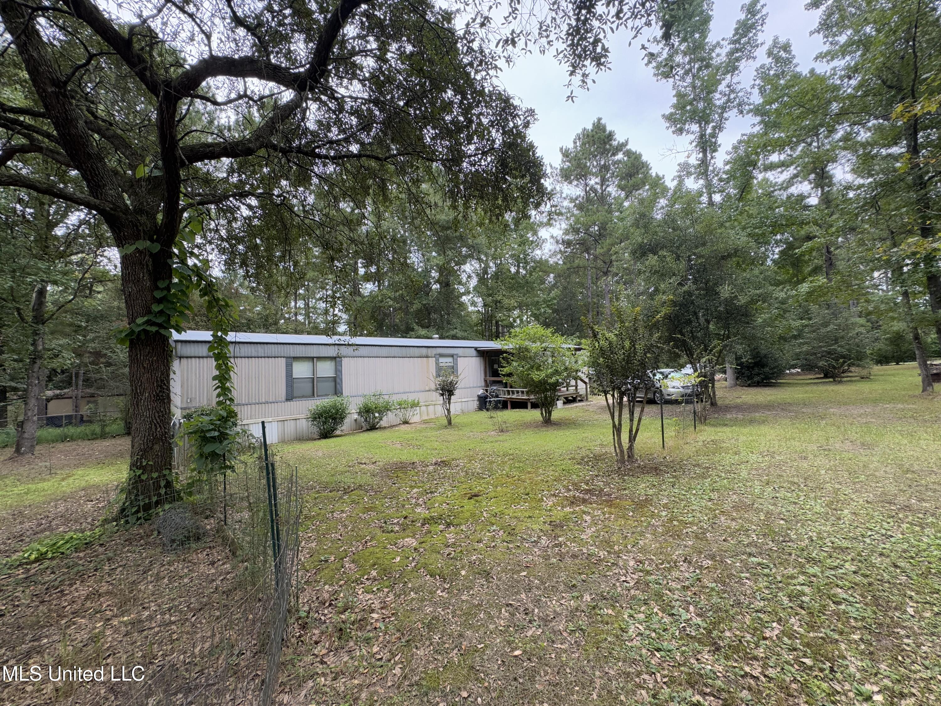 143 Turkey Pine Road Lucedale, MS 39452 - Photo 7 of 24 IMG_4992
