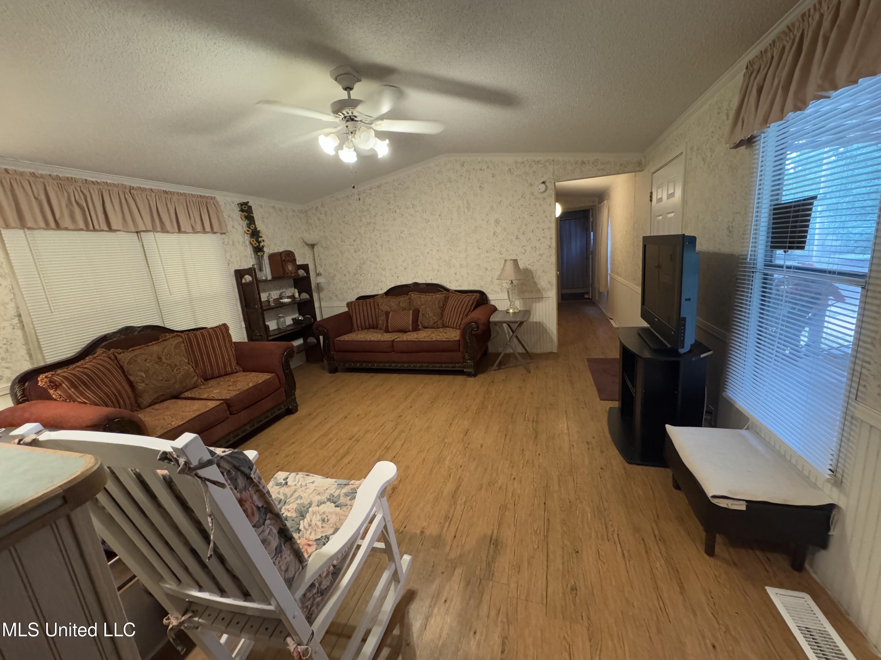 143 Turkey Pine Road Lucedale, MS 39452 - Photo 8 of 24 IMG_4973