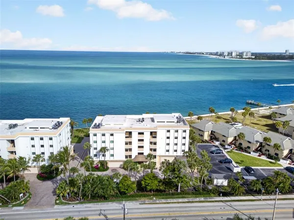 $2,290,000 | 4708 Ocean Boulevard, Unit E4, Sarasota, FL 34242