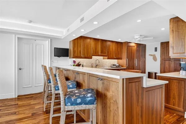 $2,290,000 | 4708 Ocean Boulevard, Unit E4, Sarasota, FL 34242