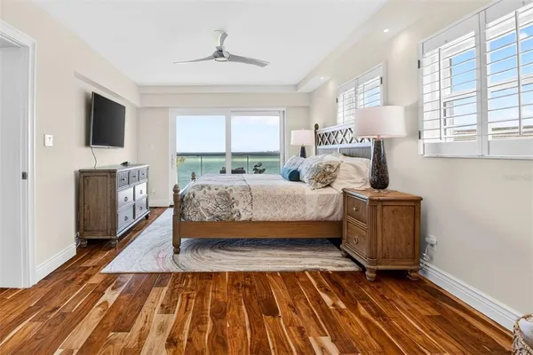 $2,290,000 | 4708 Ocean Boulevard, Unit E4, Sarasota, FL 34242