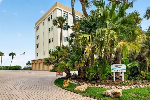 $2,290,000 | 4708 Ocean Boulevard, Unit E4, Sarasota, FL 34242
