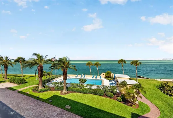 $2,290,000 | 4708 Ocean Boulevard, Unit E4, Sarasota, FL 34242