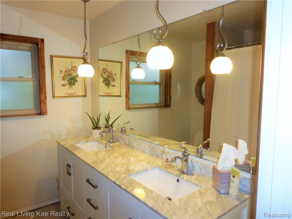 54151 County Line Road New Baltimore, MI 48047 - Photo 27 of 44