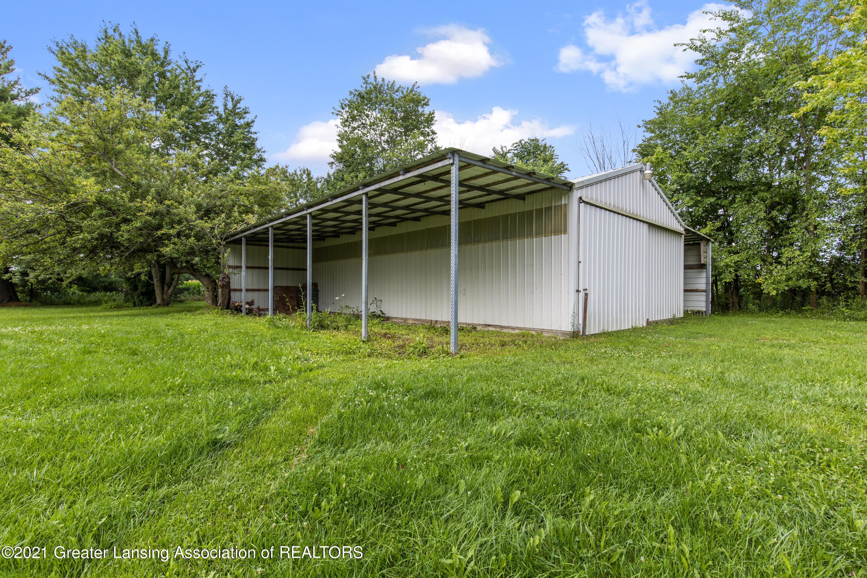 9009 West Sargent Road Fowlerville, MI 48836 - Photo 18 of 19 Pole Barn