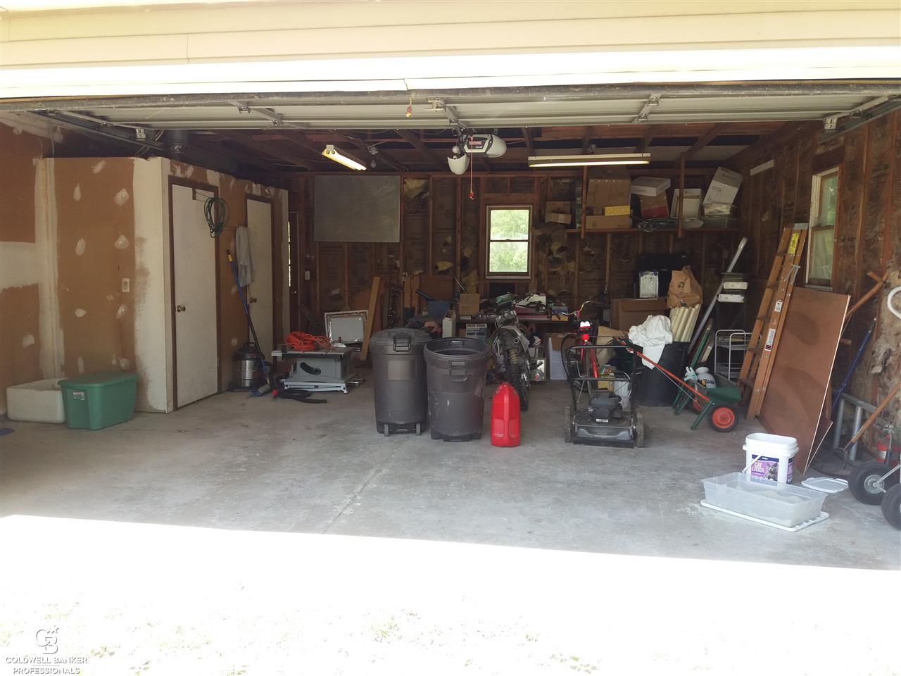 8390 Frith Road Columbus, MI 48063 - Photo 21 of 22 31321237-20.JPG