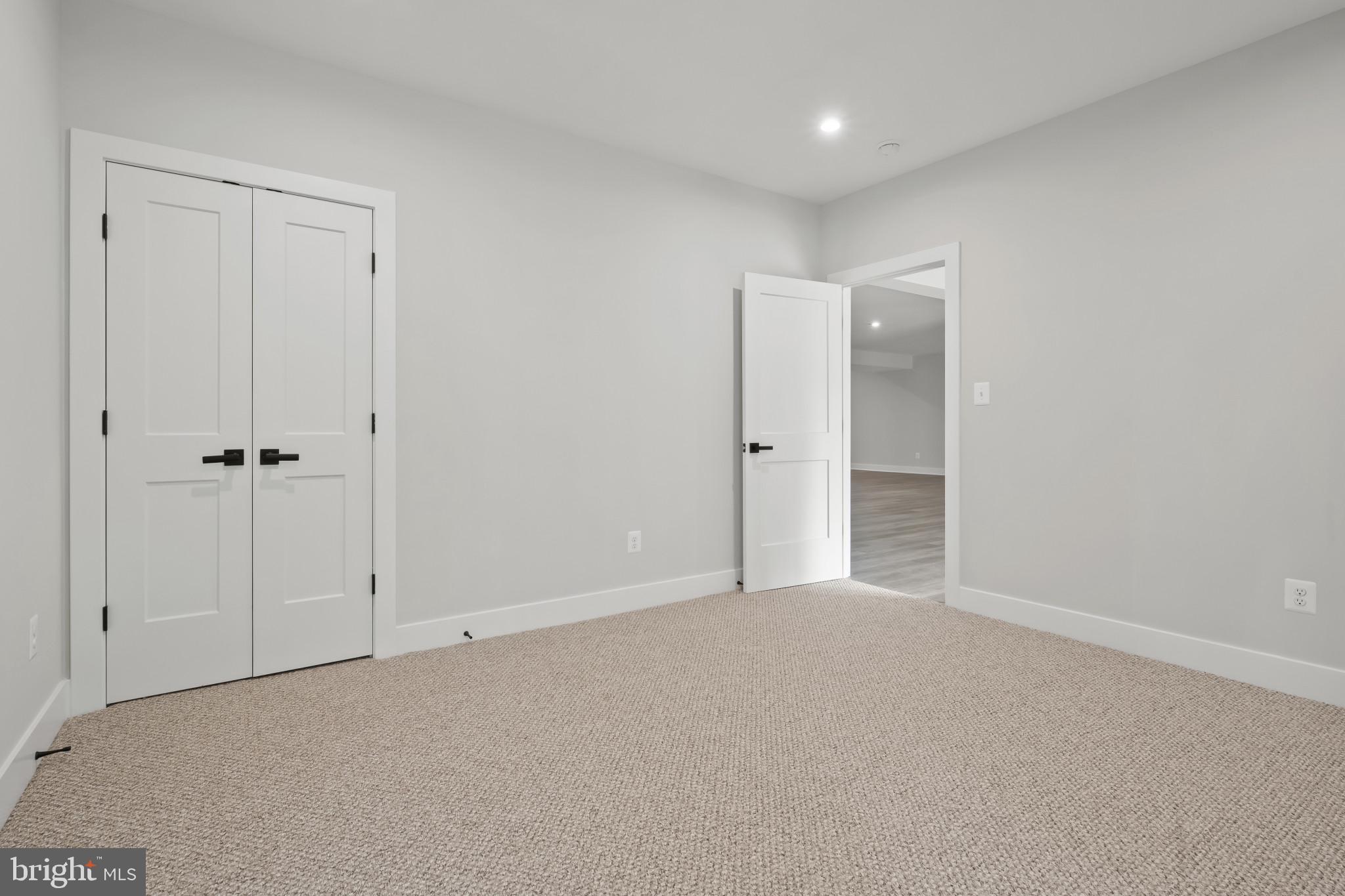 11516 Smithfield Road Manassas, VA 20112 - Photo 18 of 38 a view of an empty room
