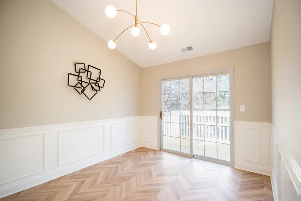 $2,800 | 2835 Rutland Circle, Unit 202, Naperville, IL 60564