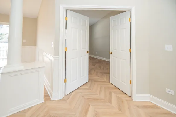 $2,800 | 2835 Rutland Circle, Unit 202, Naperville, IL 60564