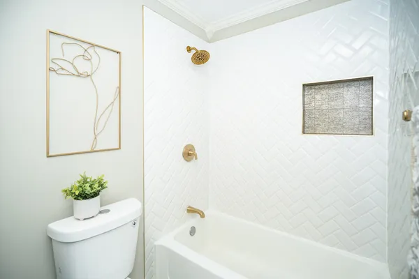 $2,800 | 2835 Rutland Circle, Unit 202, Naperville, IL 60564