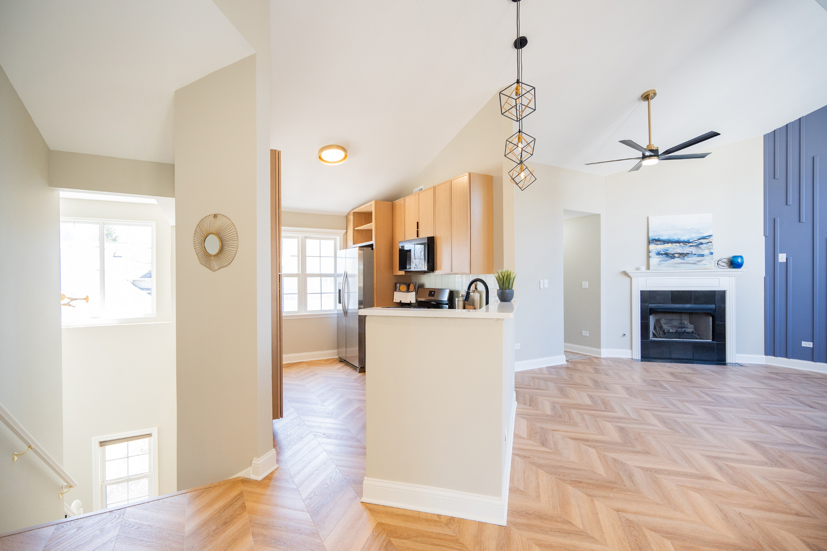 2835 Rutland Circle, Unit 202 Naperville, IL 60564 - Photo 4 of 30