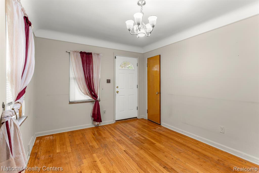 7266 Rutherford Street Detroit, MI 48228 - Photo 19 of 39