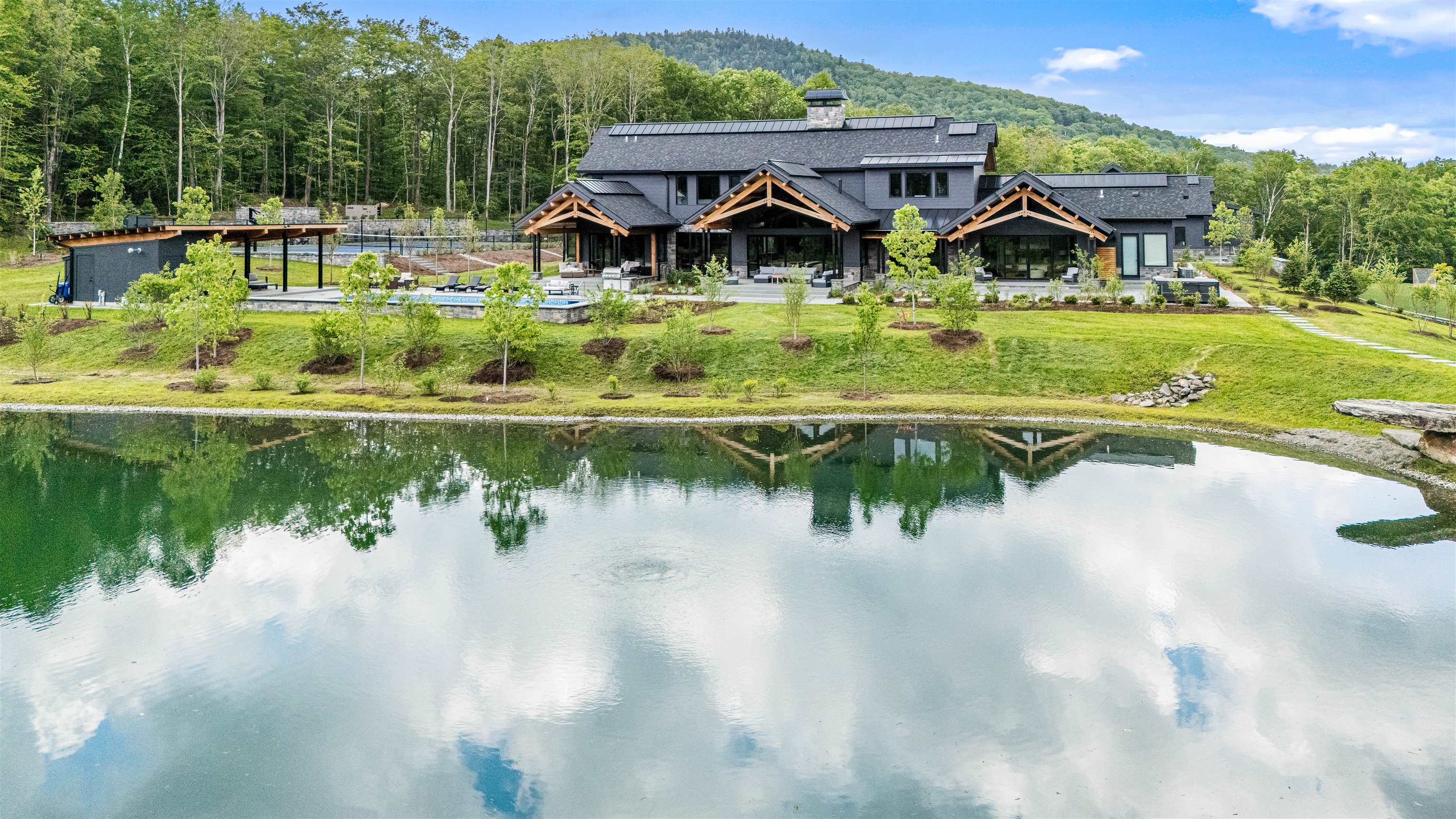 1084 Wade Pasture Road Stowe, VT 05672 - Photo 11 of 60