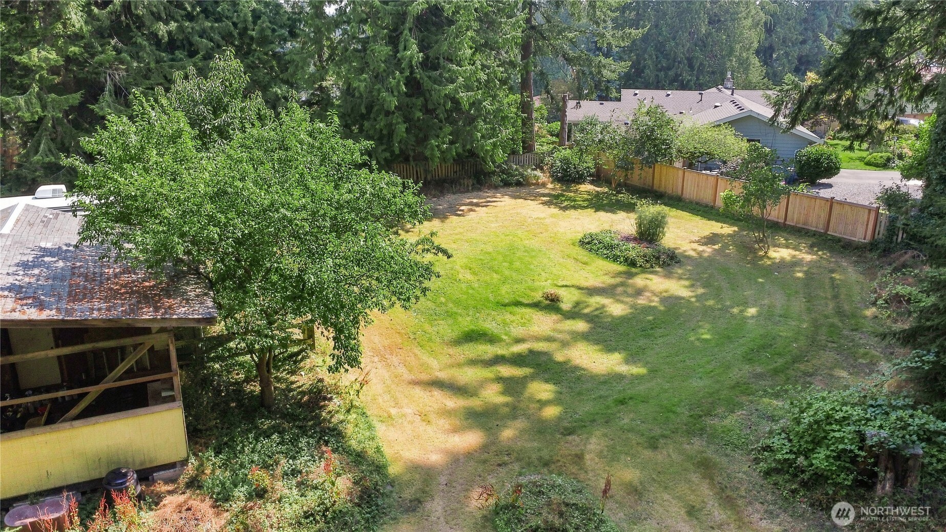 8232 184th Street Southwest Edmonds, WA 98026 - Photo 28 of 40 Gallery Image 28