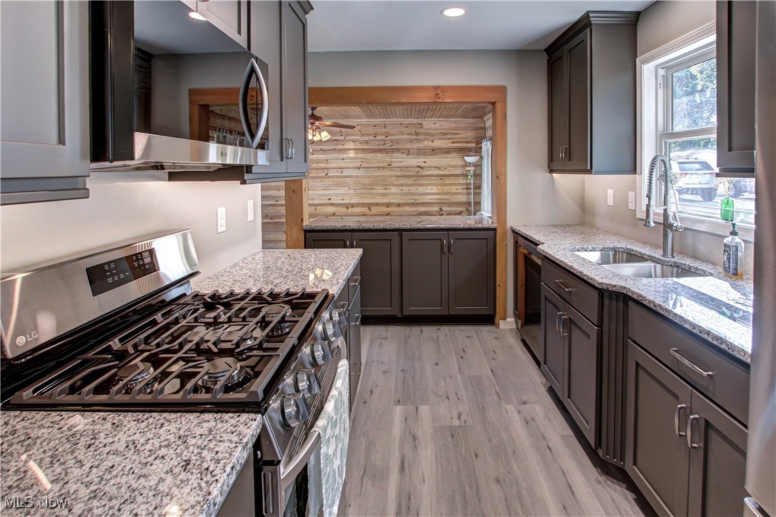 933 West Schaaf Road Cleveland, OH 44109 - Photo 7 of 45 Gallery Image 7