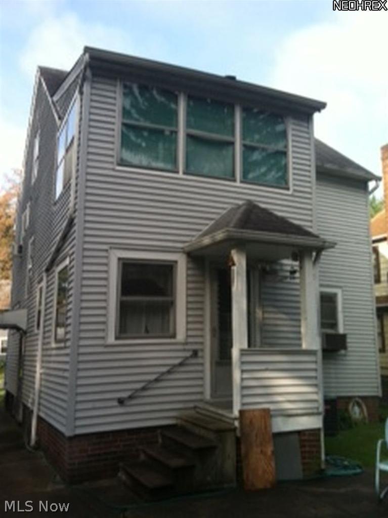 1157 Erieview Road Cleveland Heights, OH 44121 - Photo 4 of 10