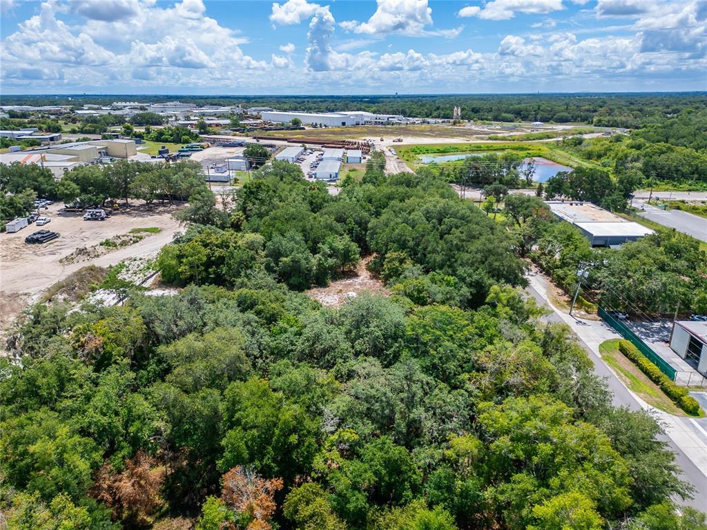 Turkey Creek Road Plant City, FL 33566 - Photo 22 of 35 an aerial view of a houses with a yard