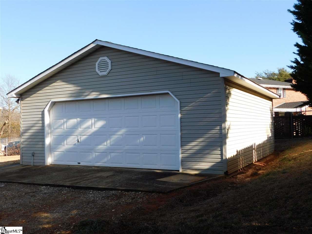 2600 Holiday Road Greer, SC 29651 - Photo 26 of 31
