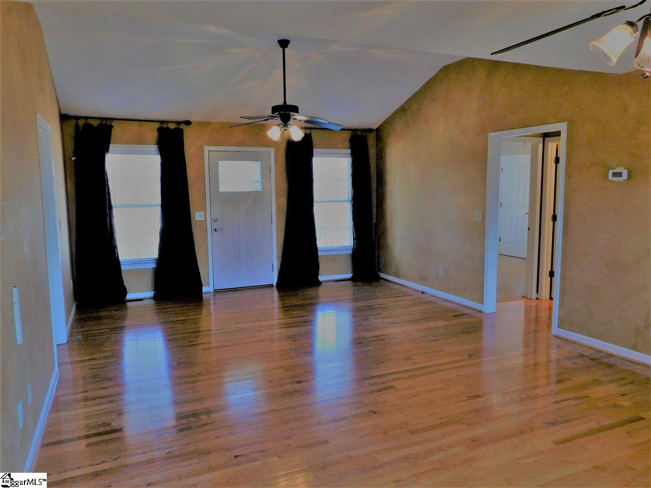 2600 Holiday Road Greer, SC 29651 - Photo 7 of 31