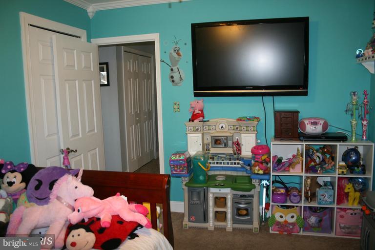2404 Burridge Road Baltimore, MD 21234 - Photo 14 of 24 Bedroom