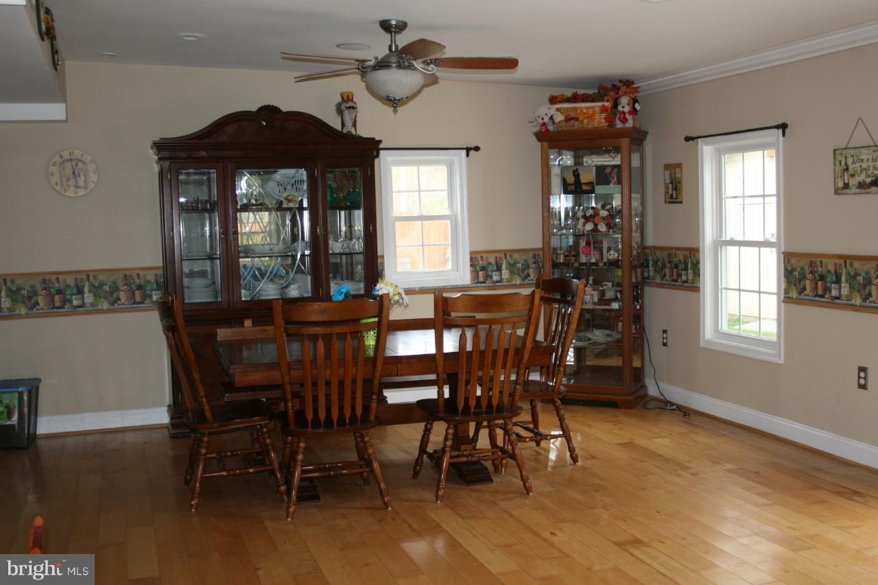 2404 Burridge Road Baltimore, MD 21234 - Photo 5 of 24 Dining Room