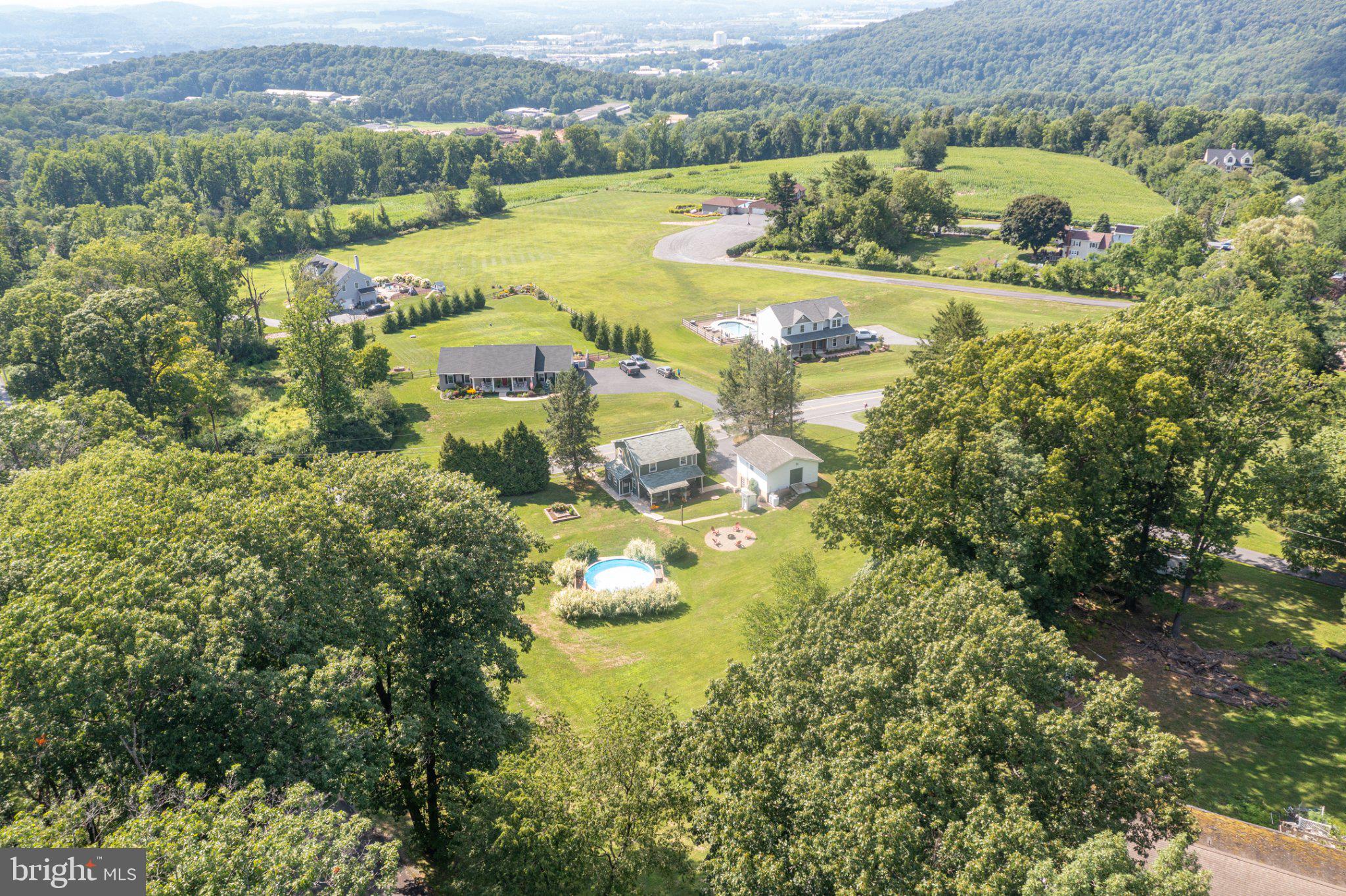 176 Heckman Road Temple, PA 19560 - Photo 11 of 38 Gallery Image 11