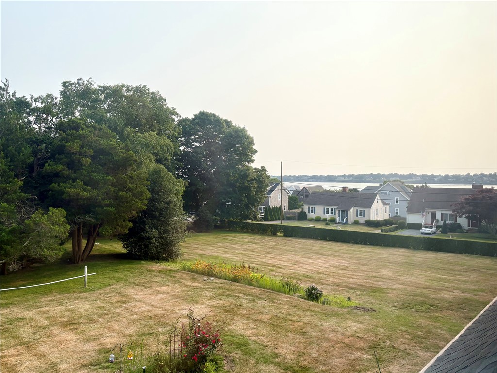 438 Wolcott Avenue, Unit 2 Middletown, RI 02842 - Photo 22 of 23