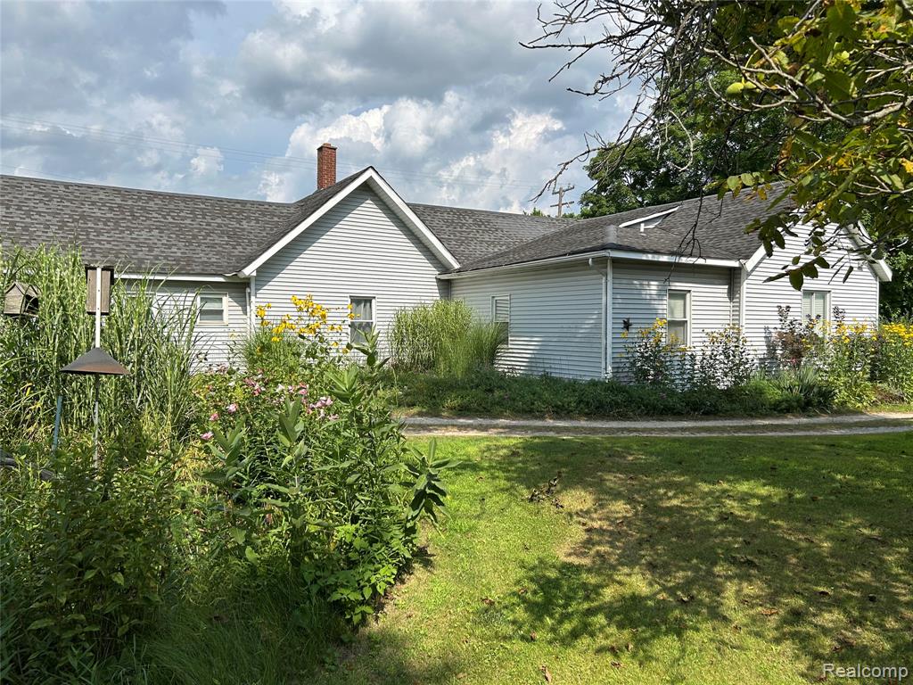 1429 East Caro Road Caro, MI 48723 - Photo 3 of 18