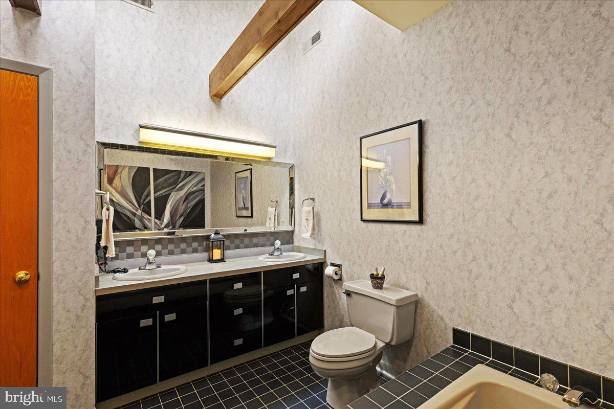 29 Deer Path Road Doylestown, PA 18901 - Photo 35 of 48 Gallery Image 35
