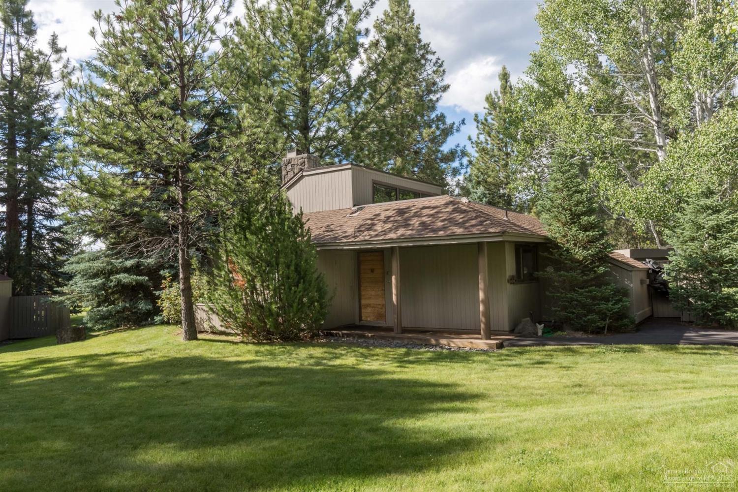 57245 Meadow House Loop Sunriver, OR 97707 - Photo 21 of 24 Additional Photo
