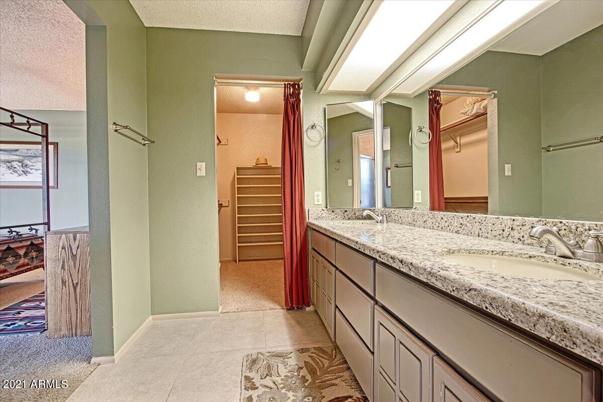 18613 Poco Vista Rio Verde, AZ 85263 - Photo 24 of 34 View to Closet