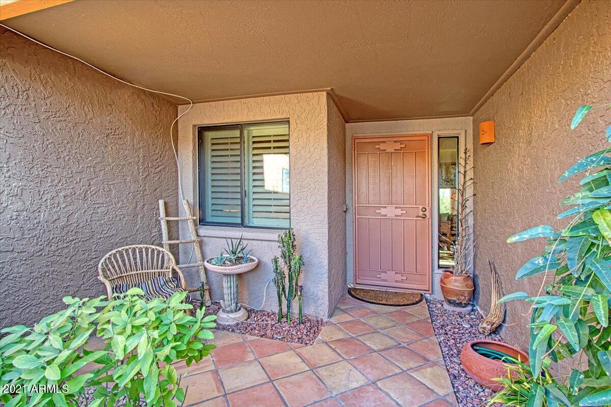 18613 Poco Vista Rio Verde, AZ 85263 - Photo 6 of 34 Inviting Entrance