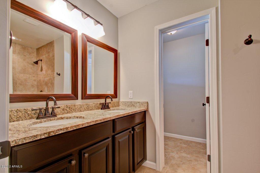 1602 West Ocotillo Road Phoenix, AZ 85015 - Photo 14 of 25 Bathroom