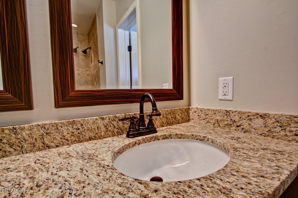 1602 West Ocotillo Road Phoenix, AZ 85015 - Photo 15 of 25 Bathroom