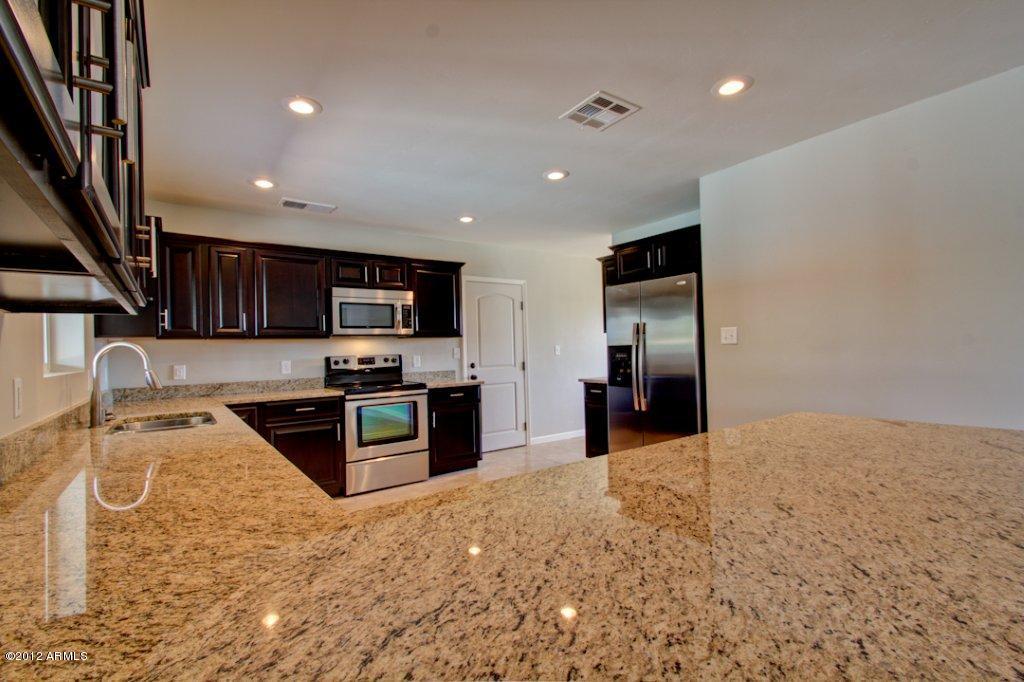 1602 West Ocotillo Road Phoenix, AZ 85015 - Photo 6 of 25 Kitchen