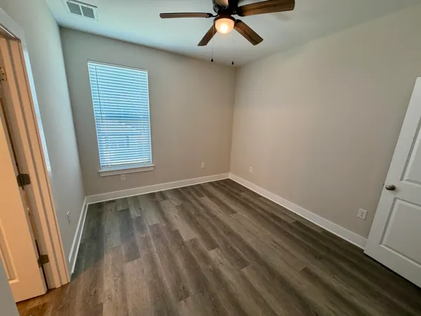 $2,450 | 117 Penny Lane, Valparaiso, FL 32580