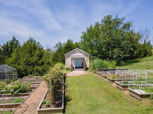 $370,000 | 220 Overlook Drive, Caney, KS 67333