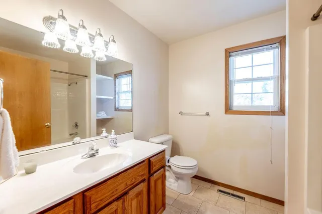 $370,000 | 220 Overlook Drive, Caney, KS 67333