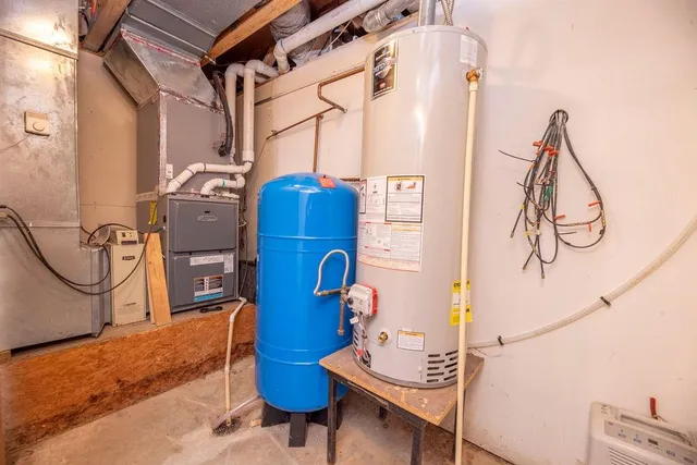 $370,000 | 220 Overlook Drive, Caney, KS 67333