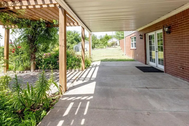 $370,000 | 220 Overlook Drive, Caney, KS 67333