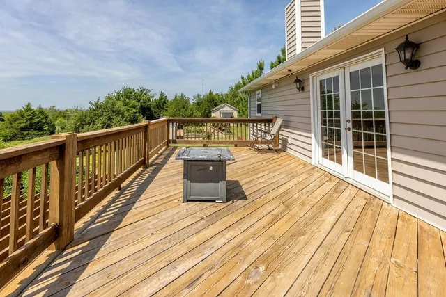 $370,000 | 220 Overlook Drive, Caney, KS 67333