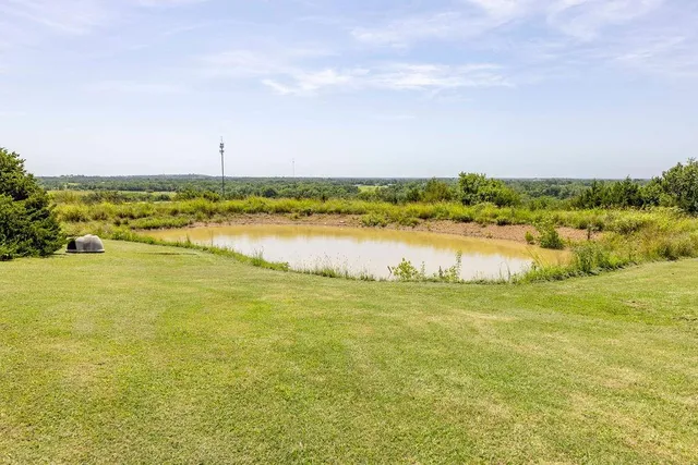 $370,000 | 220 Overlook Drive, Caney, KS 67333