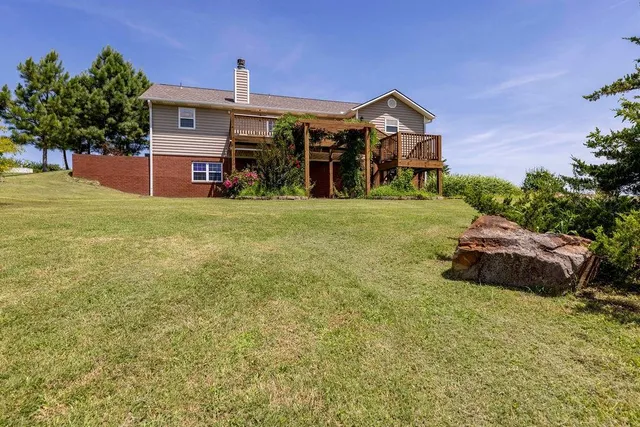 $370,000 | 220 Overlook Drive, Caney, KS 67333