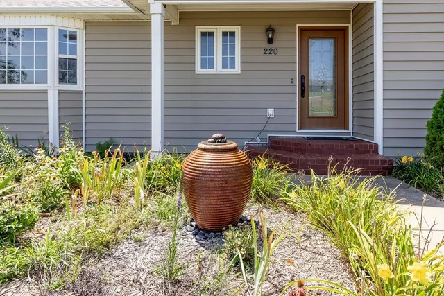 $370,000 | 220 Overlook Drive, Caney, KS 67333