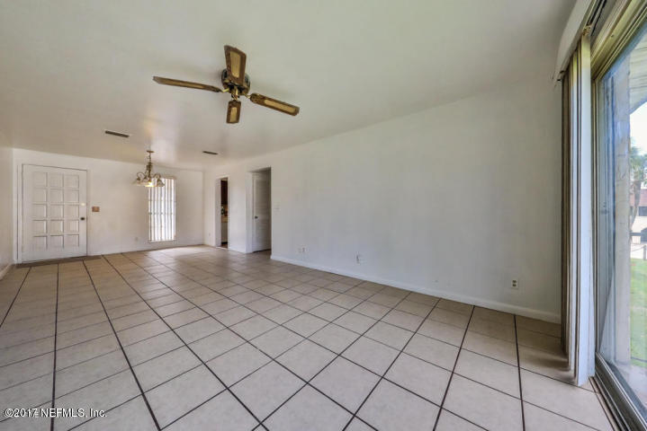 1713 El Camino Road, Unit 7 Jacksonville, FL 32216 - Photo 11 of 17