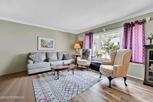 $389,900 | 121 Joan Court, Jackson, NJ 08527