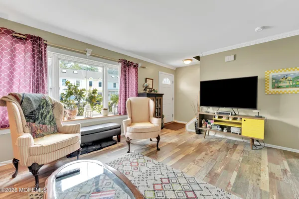 $389,900 | 121 Joan Court, Jackson, NJ 08527